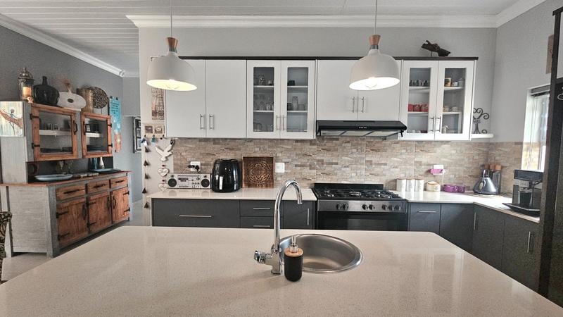 3 Bedroom Property for Sale in Island View Western Cape